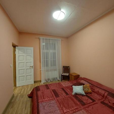 Pils Ielas Apartamenti Кандава Екстер'єр фото
